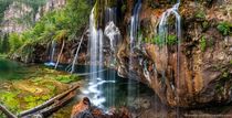 Hanging Lake waterfalls in Colorado 
