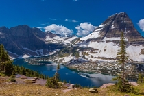 Hidden Lake Montana featuring Bearhat Mountain 