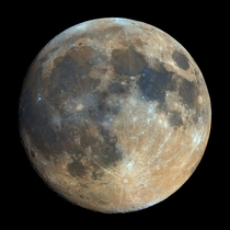 High-Res Moon photo made by combining  shots 