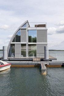 House Boat 