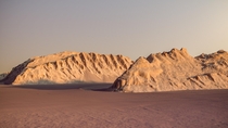 Huge slopes of layered deposits on Mars Ganges Chasma