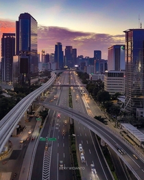 jakarta looks better without its notorious traffic jam