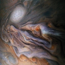 Jupiters cloud tops