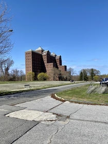 Kings Park Psychiatric Center famous building  New York USA OC photo taken  out with my family strolling  It is now a Park grounds well maintained not the buildings
