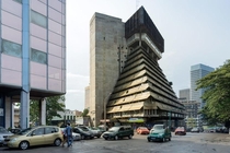 La Pyramide in Abidjan x 
