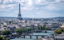 La Tour Eiffel vue de la Tour Saint-Jacques Paris
