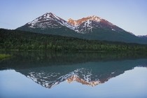 Lake Reflections amp Alpenglow - Alaska 