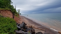 Little girl point in Michigan 