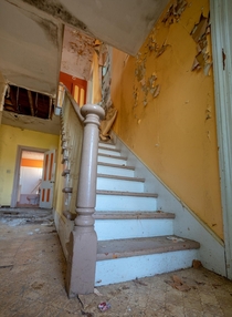 Low Angle Staircase Shot in an Abandoned Gothic Revival House Ontario Canada OC x
