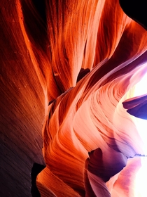 Lower Antelope Canyon Arizona oc  arguably one of the prettiest places on Earth