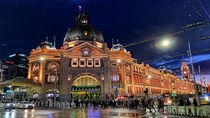 Melbournes iconic Flinders Street Station