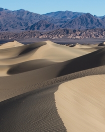 Mesquite Flat Sand Dunes Death Valley National Park  IGzachgibbonsphotography