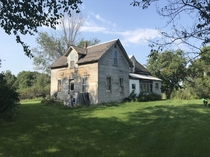MN farmhouse about  yrs past its prime