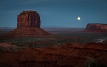 Monument Valley Moonrise 