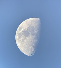 Moon as seen from a Melbourne Australia backyard right now  mm telescope plus iPhone
