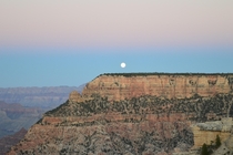 Moon rose over south rim of Grand Canyon 