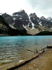 Moraine Lake in Banff Alberta 