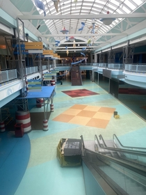 mostly abandoned mall in cincinnati  oh