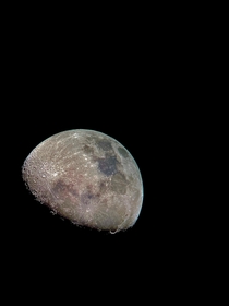My first moon photo i took in march this year OC