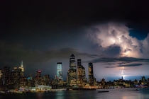 My first time capturing a thunderstorm - NYC