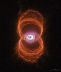 MyCn  The Engraved Hourglass Planetary Nebula