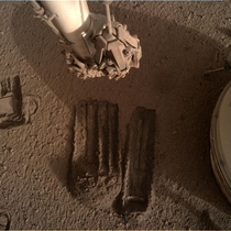 Nasas InSight lander sent us a picture of its foot today