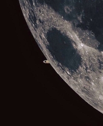 Occultation of Saturn behind the Moon captured by New Zealand astronomer Paul Stewart 