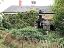 Old Farmhouse in Rhode Island