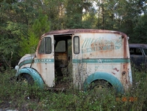 Old ice cream truck 