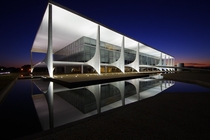 Palcio do Planalto Brazil - by Oscar Niemeyer
