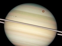 Quadruple Saturn Moon 