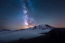 Rainier and the Milky Way 