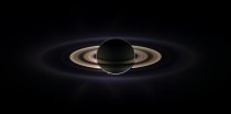 Saturn eclipsing the sun seen from behind from the Cassini orbiter 