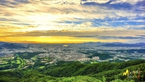 Seoul South Korea photographed by Chungshil Lee 