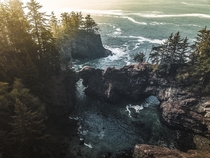 Since you guys like Oregons coast Heres another one OregonThunder Rock 