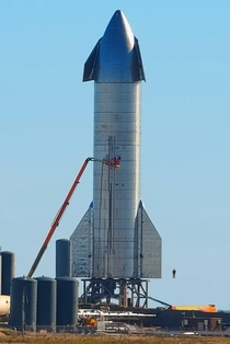 SpaceX Starship SN is actually pretty big