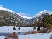 Spectacular morning view from Sheep Lakes in Rocky Mountain National Park after April snowstorms 