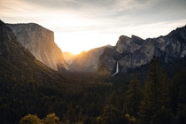 Sunrise in The Valley Yosemite 