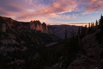 Sunrise Odessa Lake valley - Rocky Mountain National Park Colorado USA 