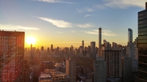 Sunrise over Manhattan 