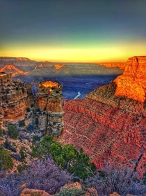 Sunset view of the Grand Canyon from Moran Point Fall  