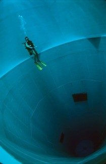 Swimming in the worlds deepest swimming pool