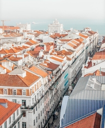 Tenement houses in Lisbon Portugal Photo credit to Joel Filipe