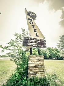 The abandoned Circle G Motel - Okemah Oklahoma