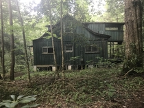 The abandoned summer home of the founder of the great Smokey mountains national park 