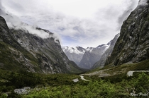 The drive to Milford Sound New Zealand 