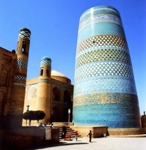 The Kalta Minor a ft unfinished minaret in Khiva Uzbekistan 