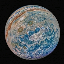 The perfect photo of Jupiter by NASAs Junos orbiter