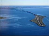 The resund bridge between Denmark and Sweden that goes into the ocean