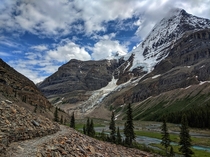 The trail up to Berg Lake Mount Robson BC Canada x